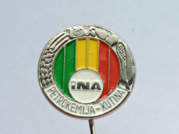 BADGE Z-44-1 - Oil Industry, Fuel, Gas, Oil, INA, PETROKEMIJA KUTINA, CROATIA,  RAFINERIJA, RAFFINERIE, REFINERY - Fuels