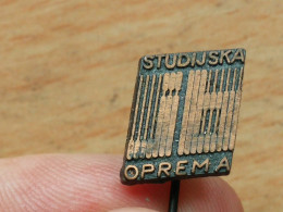 BADGE Z-78-1 - FILM, CINEMA MOVIE YUGOSLAVIA, STUDIJSKA OPREMA, ÉQUIPEMENT D'ÉTUDE - Cinema