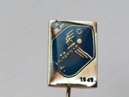 BADGE Z-88-1 - RUKOMET, HANDBALL CLUB ZELEZNICAR - Pallamano