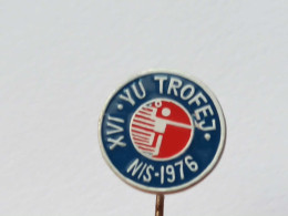 BADGE Z-88-1 - RUKOMET, HANDBALL TOURNAMENT NIS SERBIA - Pallamano