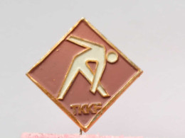 BADGE Z-64-2- Athlétisme, Athletics, Athletic, - Gymnastics