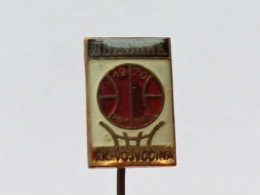 BADGE Z-64-3 - BASKETBALL CLUB VOJVODINA, SERBIA - Pallacanestro