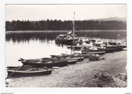 58 Le Lac Des Settons Vers Montsauche Un Quai D'embarquement De Vedettes Barques Et Pédalos En 1957 - Montsauche Les Settons