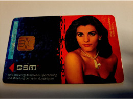 DUITSLAND/ GERMANY /  GSM SIM CARD  / MOBILCOM /D2/ BIRGIT SCHROWANGE        MINT CARD      **15820** - K-Series: Kundenserie
