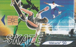 F1135  03/2001 - SKATE - 50 SO3 - (verso : N° Petits - Deux Lignes Alignées) - 2001