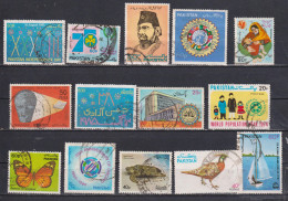 Lot De Vieux Timbres Oblitérés  Du Pakistan Années Variées - Pakistan