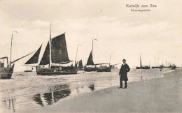 Katwijk Aan Zee Strandgezicht Met Boten K6239 - Katwijk (aan Zee)