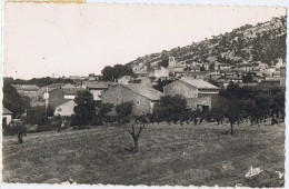 Cpsm..84..ROBION..VAUCLUSE..VUE GENERALE.. - Robion