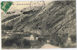 Cpa..84..ROBION..VAUCLUSE..ROUTE DE LA GARE - Robion