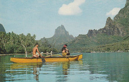 CANOEING COOK'S BAY TAHITI - Tahiti