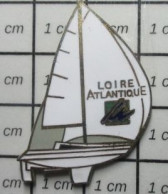 419  Pin's Pins / Rare & Belle Qualité !!!  SPORTS / VOILE VOILIER REGATE COURSE LOIRE ATLANTIQUE - Sailing, Yachting