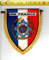 SOLDE 1070 - IPA FRANCE INTERNATIONAL POLITIE ASSOCIATION -BOUCHES DU RHONE - PROVENCE - CORSE - Ecussons Tissu