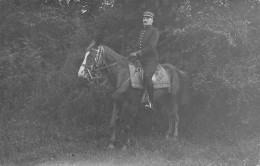 Militaria * Carte Photo * Cavalier Militaire Régiment ? à Cheval * Soldat - Regimenten