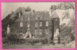 D28 - COURTALAIN - CHÂTEAU DE CHAUSSEPOT - CPM Dentelée Petit Format En Noir Et Blanc  - Courtalain