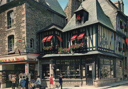 Alençon * Grande Rue Et Maison Normande * Maison De La Presse Débit De Tabac Tabacs - Alencon