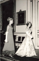 FAMILLES ROYALES - La Reine Elizabeth II Et Mamie Eisenhower - Carte Postale Ancienne - Königshäuser