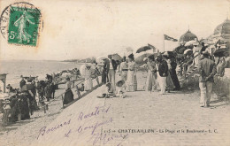 Châtelaillon * La Plage Et Le Boulevard * Promeneurs - Châtelaillon-Plage