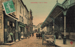 Marennes * Rue Le Terme * Halle * Commerce Magasin BOISGENCIER * Cpa Toilée Colorisée - Marennes