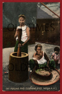 PHILIPPINES  - MANILA - HULLING AND CLEANING RICE - 1915 PC - Philippines