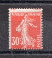 FRANCE / N°160c 30cts ROUGE TYPE SEMEUSE CAMEE DECOUPAGE A CHEVAL NEUF* - 1906-38 Säerin, Untergrund Glatt