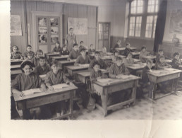 45 : Photo De Classe De Beaune La Rolande  (plis à Droite)  ///  Ref.  Nov.  23 - Beaune-la-Rolande