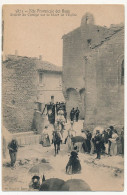 CPA - Les BAUX... (B Du R) - Fête Provencale Des Baux - Arrivée Du Cortège Sur La Place De L'Eglise - Les-Baux-de-Provence