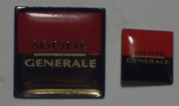 Lot De 2 Pin's BANQUES SOCIETE GENERALE Logo Petit Modèle (petit Et Grand) - Banques