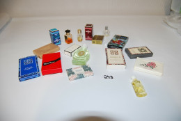 C243 + 15 Objets - Miniatures Parfum - Savon - Beauté - De Collection - Campioncini Di Profumo (testers)