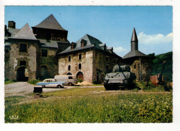 CLERVAUX - L'entrée Du Château Avec Tank. - Clervaux
