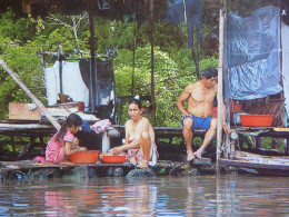 CPSM Non écrite - FAMILLE INDIENNE DU PEROU Seins Nus Nude Nue   IQUITOS AMAZONIE INDIA INDIAS - Pérou