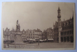 BELGIQUE - FLANDRE OCCIDENTALE - BRUGES - Coin De La Grand'Place - 1937 - Brugge