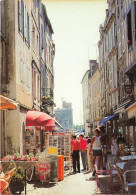 La Rochelle * La Rue Du Port Et Tour St Nicolas * Commerces Magasins - La Rochelle