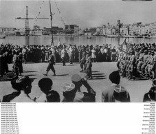 CP Guerre 1939-1945 * Défilé Du 3° R.T.A à Marseille * - Guerra 1939-45