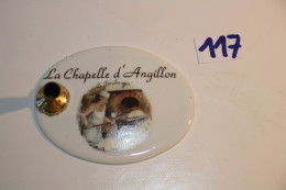 C117 Ancien Porte Bic Souvenir La Chapelle D'Angillon Le Boulanger - Obj. 'Souvenir De'