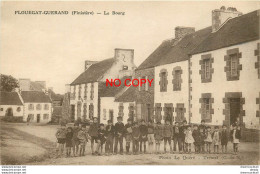 29 PLOUEGAT GUERAND. Le Bourg Avec Nombreux écoliers (carte Assez Rare)... - Plouescat