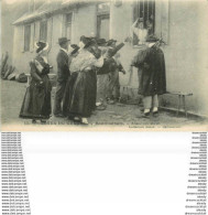 WW 2 Cpa CENTRE. Adieux Aux Mariés 1909 Et Les Belles-mères Ne S'en Font Pas à La Noce (manque Petit Coin Droit) - Centre-Val De Loire