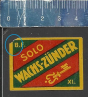 SOLO WACHS-ZÜNDER - B.F.XI ( KEY CLÉ SCHLÜSSEL SLEUTEL ) - OLD VINTAGE CZECHOSLOVAKIAN MATCHBOX LABEL - Zündholzschachteletiketten