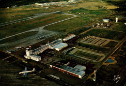 M3 - Mérignac (Gironde) - Vue Aérienne De L'Aéroport, Les Pistes D'envol - Au Premier Plan, L'Armagnac - Merignac