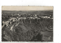 Bozouls (12) :Vue Aérienne Au Niveau Du Quartier De La Falaise En 1955 GF. - Bozouls