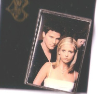 RR115 Pin's Cinéma Buffy Contre Les Vampires Anne Summers Achat Immédiat - Cinéma