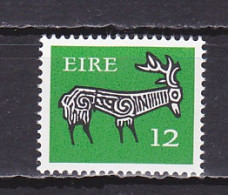 Ireland, 1977, Stag, 12p/No Wmk, MNH - Unused Stamps