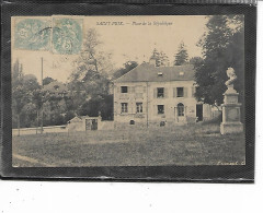 95- SAINT-PRIX - Une Vue Animée De La " PLACE De La REPUBLIQUE " Statue - Saint-Prix