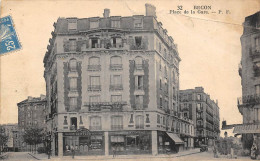 Bécon Les Bruyères        92      Place De La Gare  .  N° 32    . Pli .        (voir Scan) - Autres & Non Classés