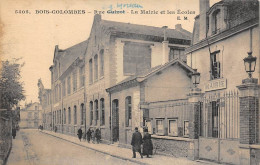 Bois Colombes          92        Rue Guizot Ou Moreau . Mairie. Ecole    N° 5405    (voir Scan) - Andere & Zonder Classificatie