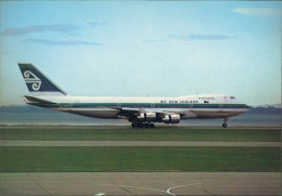 AIR NEW ZEALAND B747-219B Arriving At Auckland On Its Flugwesen - Flugzeuge 1982 - 1946-....: Era Moderna