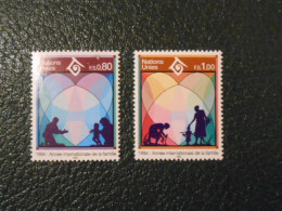 NATIONS-UNIES GENEVE YT  263/264 ANNEE INTERNATIONALE DE LA FAMILLE** - Unused Stamps