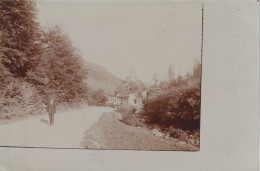 Spaziergang Im Hügeligen Gelände        Ca. 1920 - Da Identificare