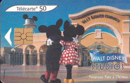 F1208  04/2002 - WALT DISNEY STUDIO - MINNIE - 50 GEM2 - 2002