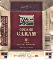 Indonesia Garam Cigarettes Empty Hard Pack Case/Cover Used - Etuis à Cigarettes Vides