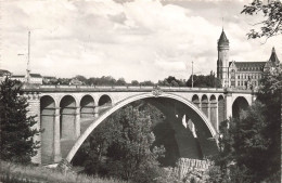 LUXEMBOURG - Luxembourg Ville - Pont Adolphe Et Caisse D'Epargne - Cartes Postales Anciennes - Luxemburg - Stad